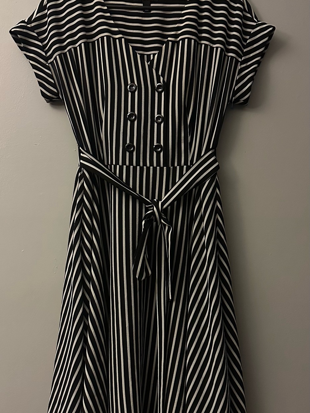 Roz & Ali Black and White Striped Midi Dress